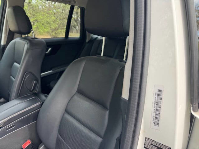Used 2014 Mercedes-Benz GLK 250 BlueTEC 4MATIC image 34