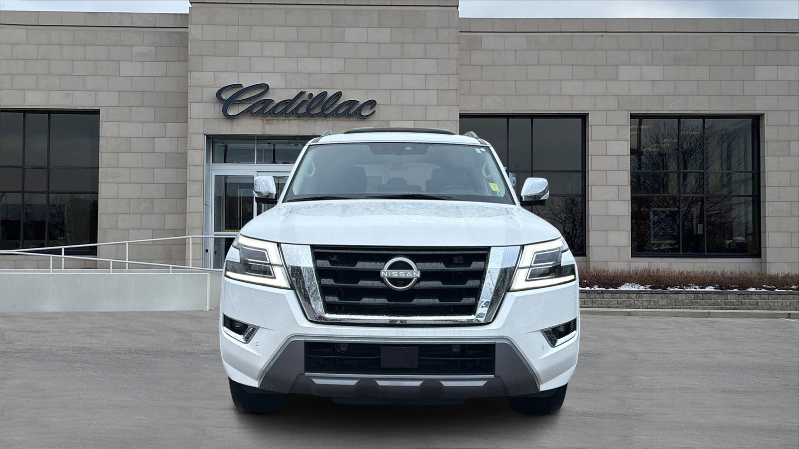 Used 2022 Nissan Armada Platinum image 7