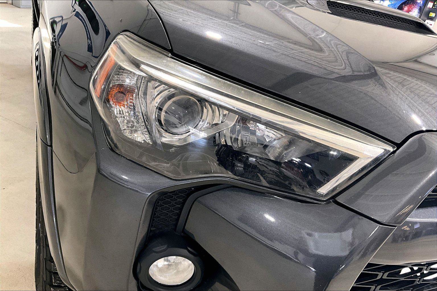 Used 2019 Toyota 4Runner TRD Off-Road image 28