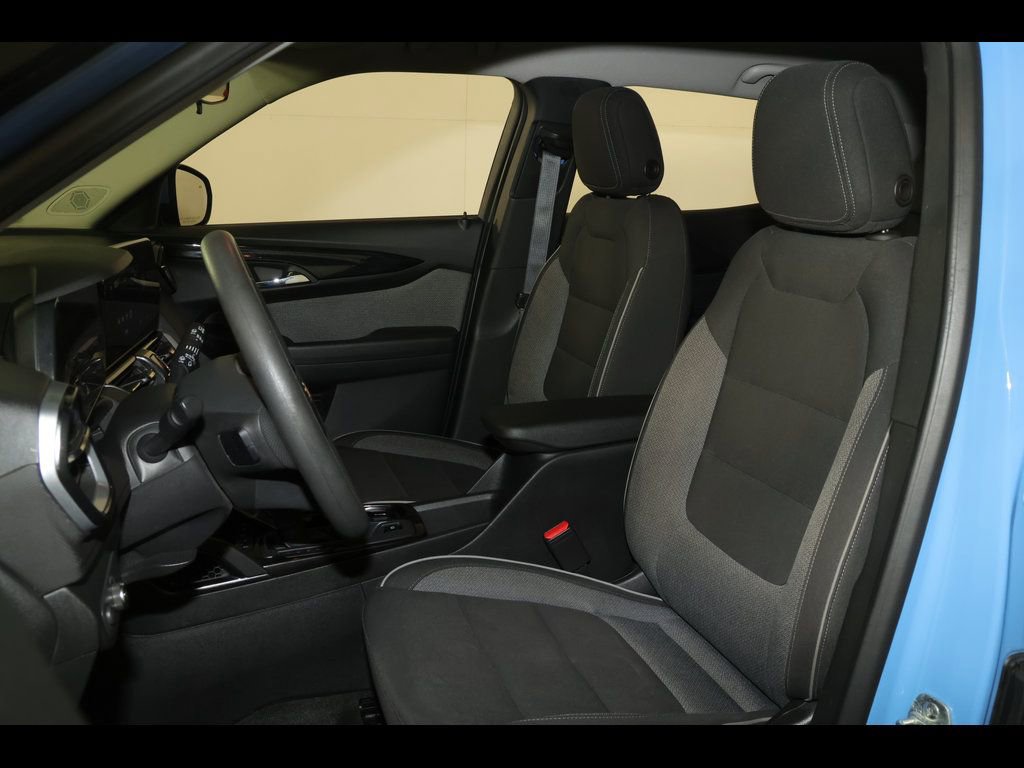 Used 2024 Chevrolet TrailBlazer LT w/ Driver Confidence Package FWD image 15