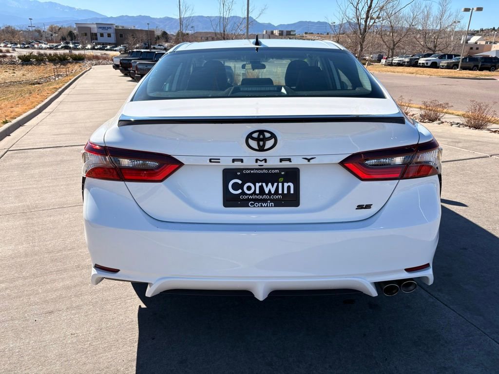 Used 2023 Toyota Camry SE image 7
