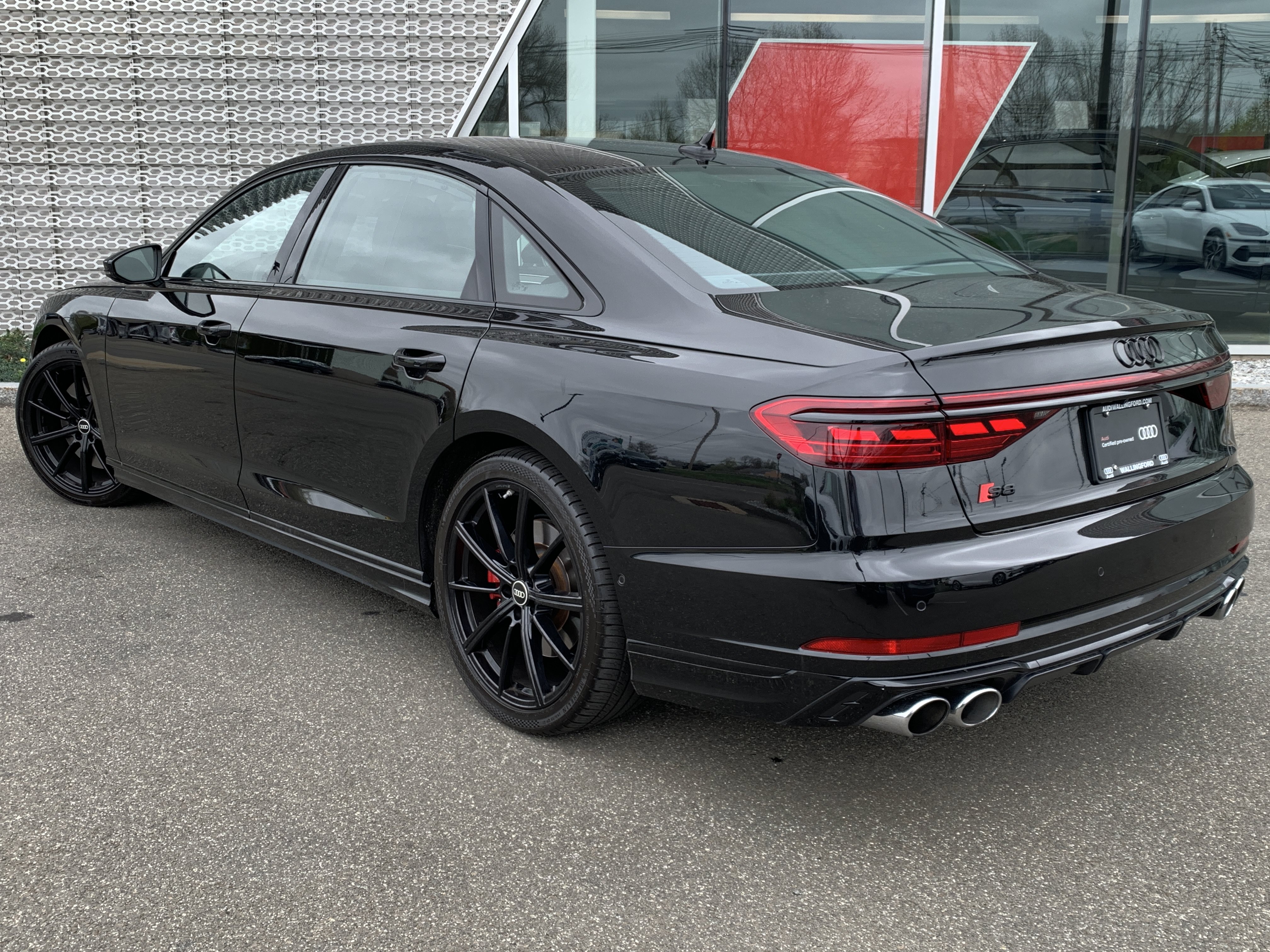 Certified 2023 Audi S8 w/ S8 Comfort Plus Package AWD/4WD image 3