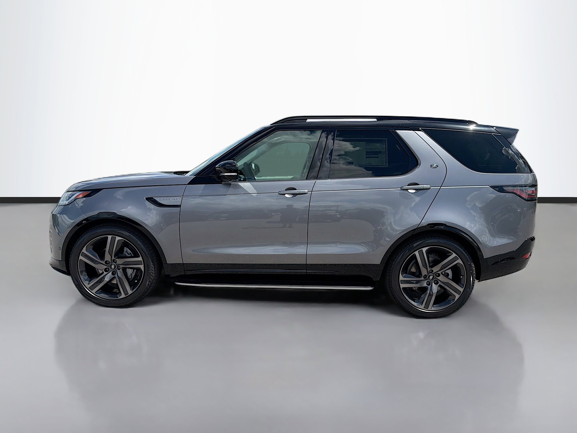 New 2026 Land Rover Discovery Dynamic SE AWD/4WD image 2