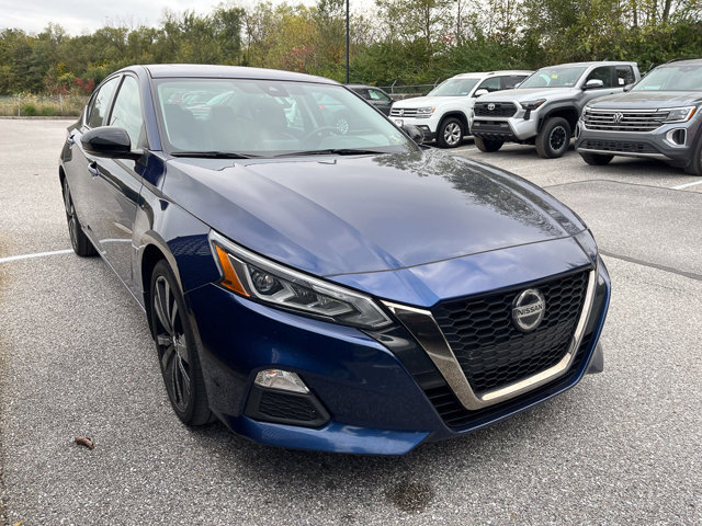 Certified 2021 Nissan Altima 2.5 SR w/ SR Premium Package image 1