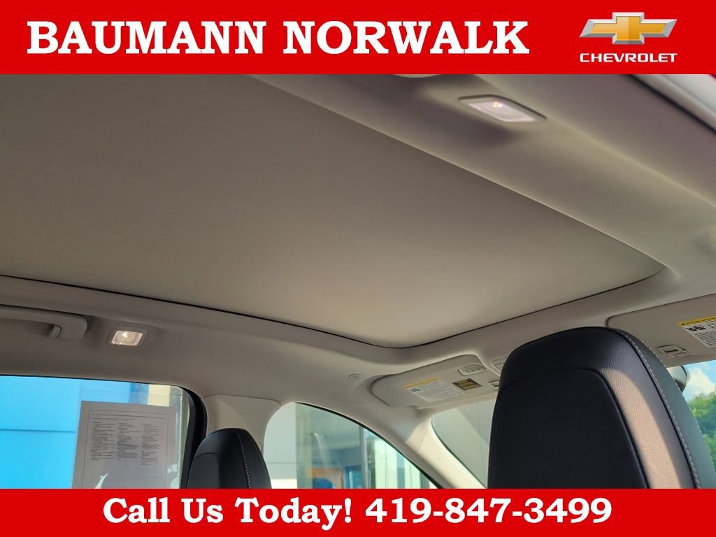 Used 2021 Ford Escape Titanium w/ Titanium Elite Package AWD/4WD image 16
