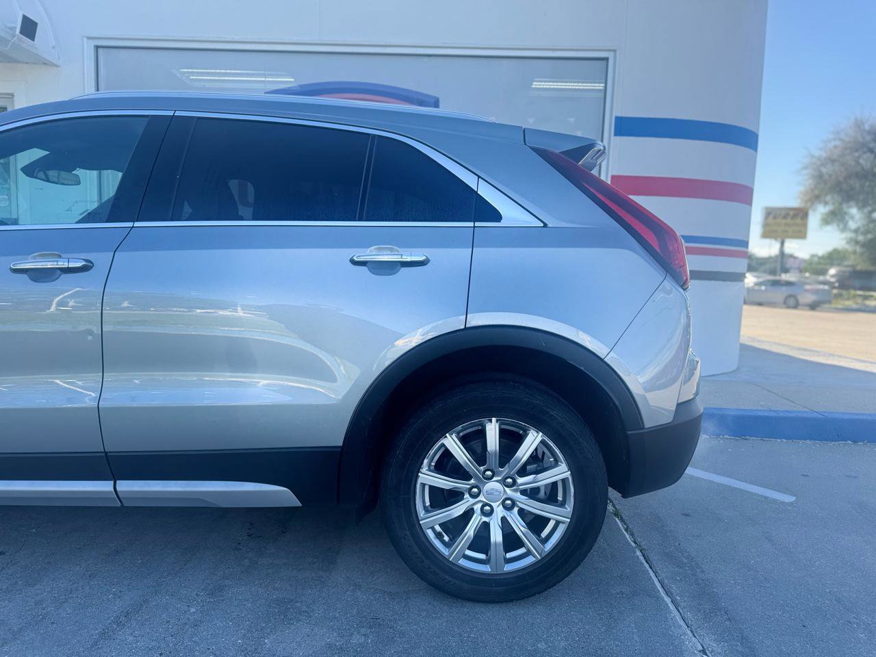 Used 2023 Cadillac XT4 Premium Luxury image 30