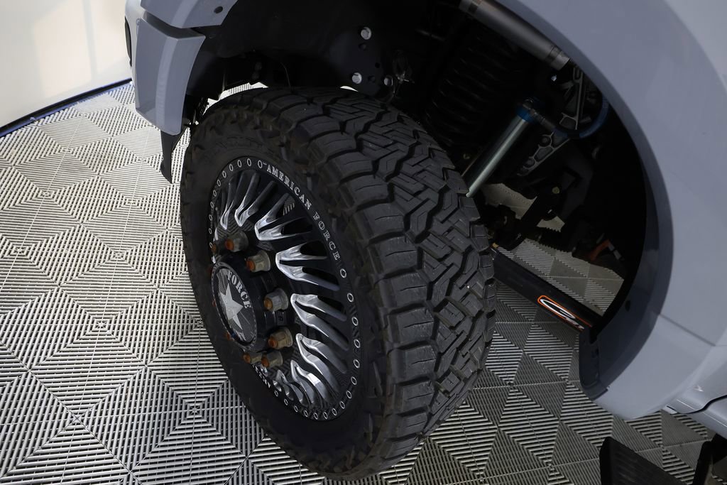 Used 2025 Ford F450 Platinum w/ FX4 Off-Road Package image 46