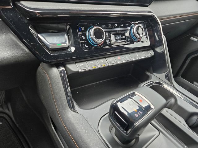 Used 2024 GMC Sierra 1500 AT4 w/ Technology Package image 20