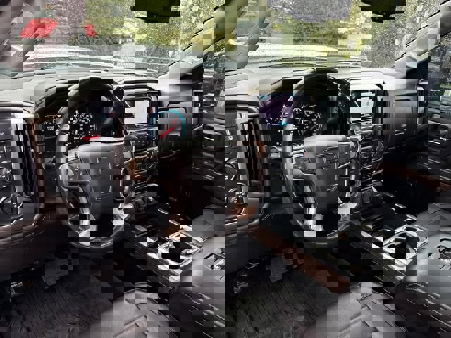 Used 2018 GMC Sierra 3500 Denali w/ Duramax Plus Package image 22