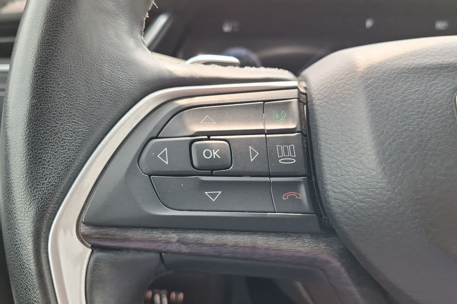 Used 2021 Jeep Grand Cherokee L Limited AWD/4WD image 24