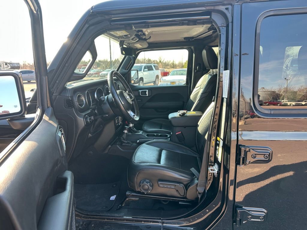 Used 2022 Jeep Wrangler Unlimited Sahara image 10
