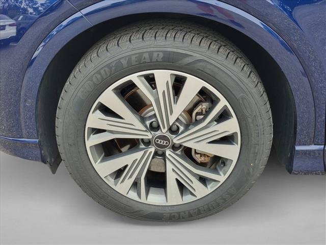 Certified 2023 Audi Q4 e-tron Premium Plus w/ Premium Plus RWD image 22