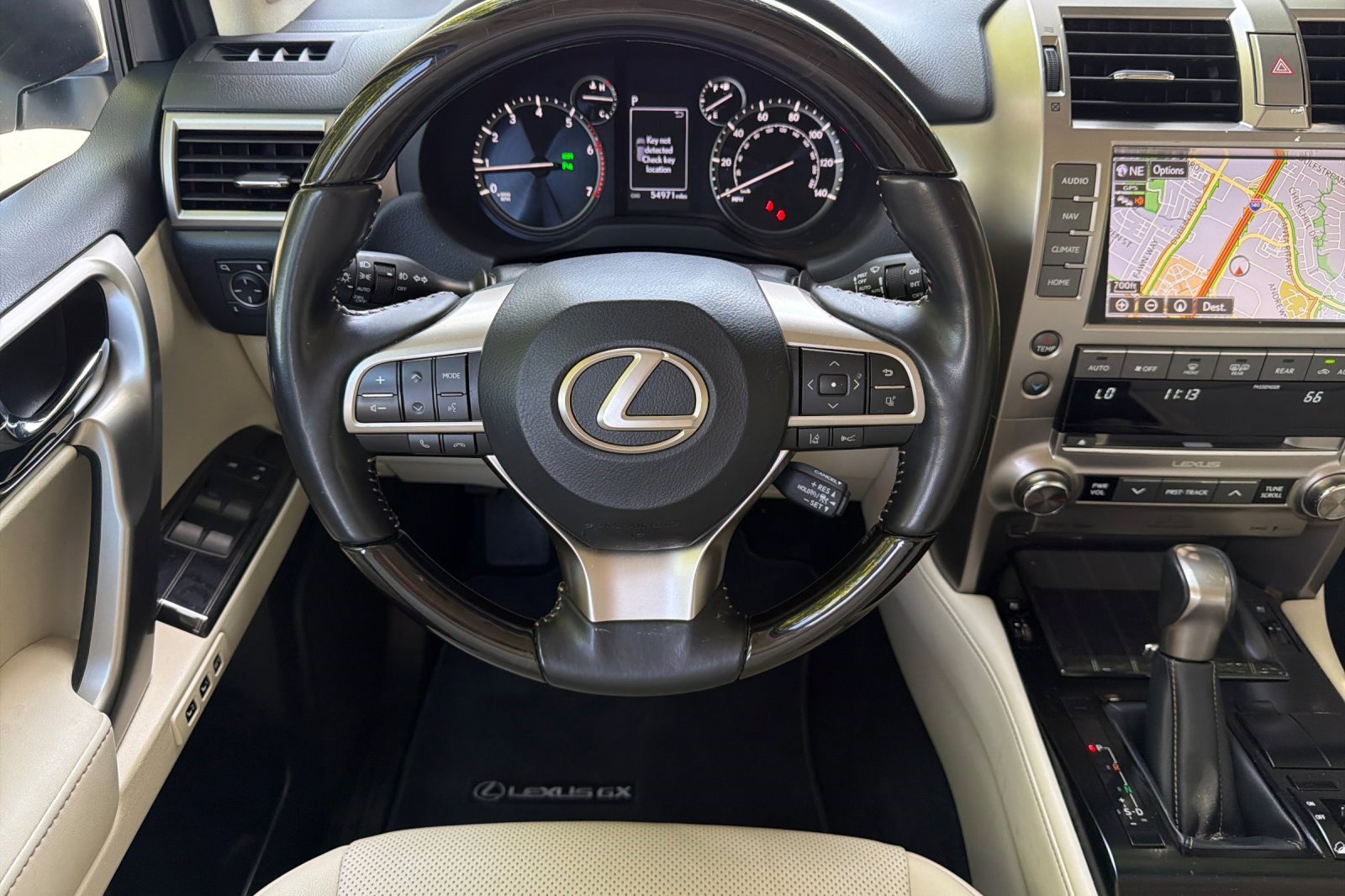 Used 2021 Lexus GX 460 Premium w/ Premium Plus Package AWD/4WD image 18