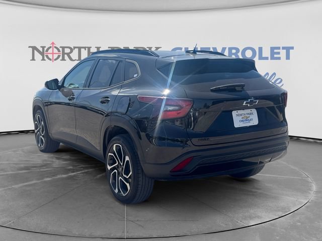 Certified 2025 Chevrolet Trax RS w/ Driver Confidence Package FWD image 5