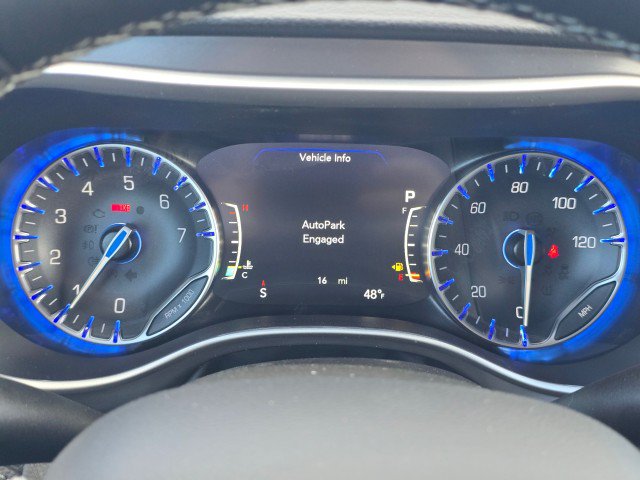 New 2026 Chrysler Pacifica Select w/ S Appearance Package FWD image 31