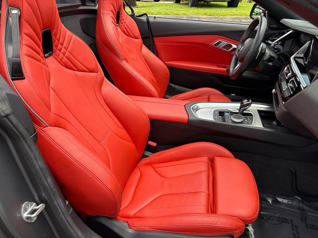 Used 2022 BMW Z4 M40i w/ Premium Package RWD image 30