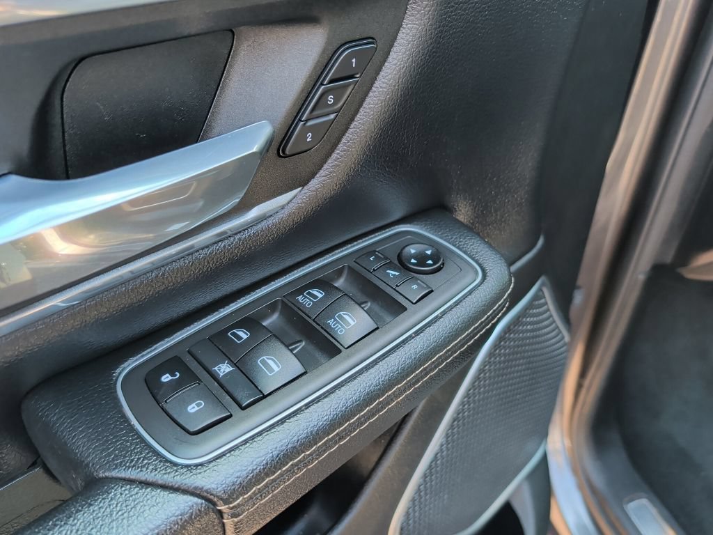Used 2021 RAM 1500 Laramie w/ Sport Appearance Package AWD/4WD image 34
