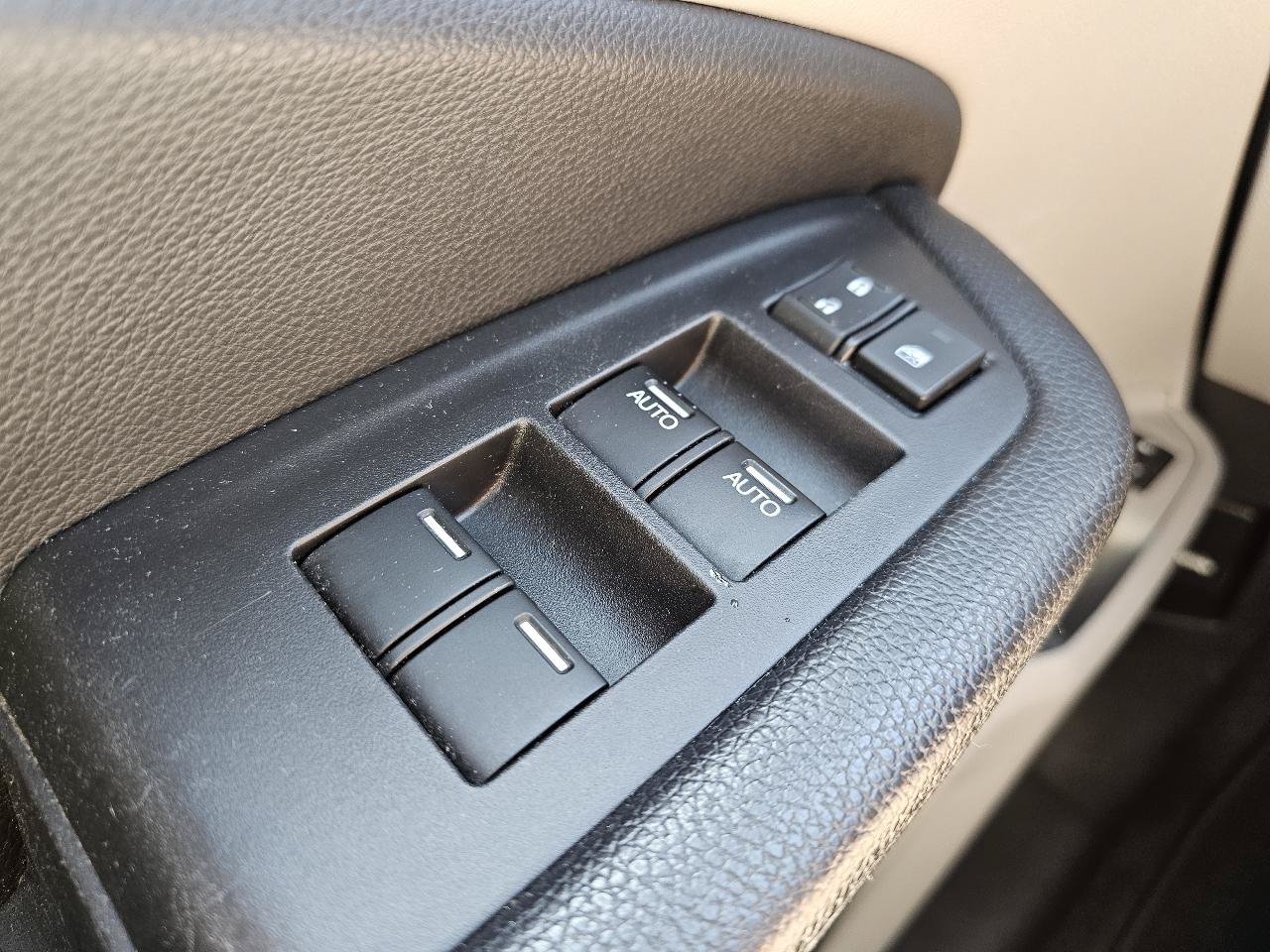 Used 2018 Honda Pilot EX-L image 46