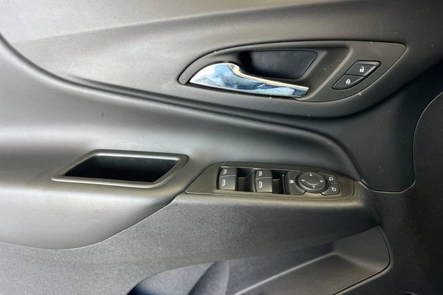 Used 2024 Chevrolet Equinox LT FWD image 11