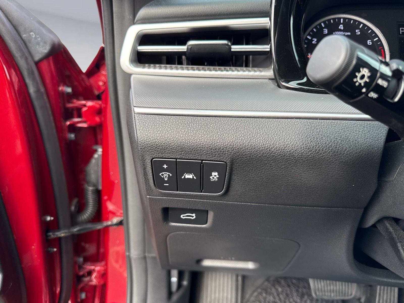 Used 2024 Kia K5 GT-Line w/ GT-Line Premium Package image 32