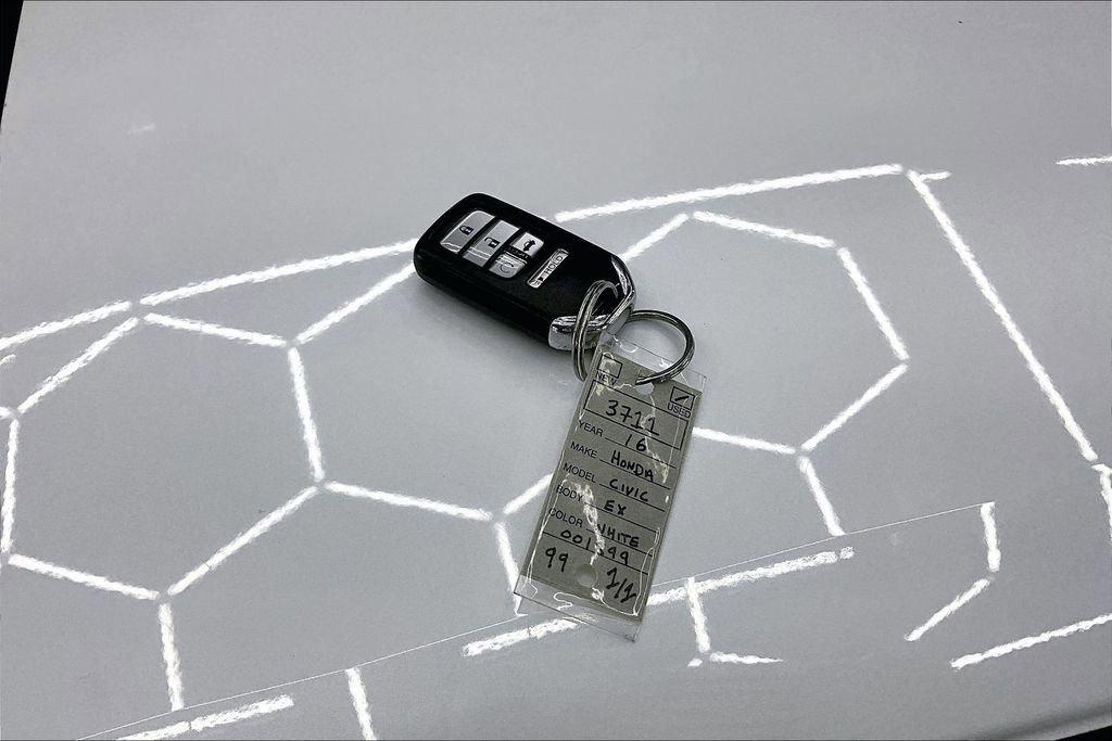 Used 2016 Honda Civic EX image 34