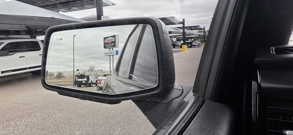 Used 2024 GMC Sierra 1500 AT4 w/ Technology Package AWD/4WD image 12
