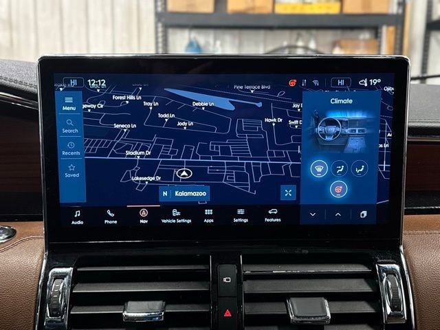 Certified 2024 Lincoln Navigator L Reserve image 40