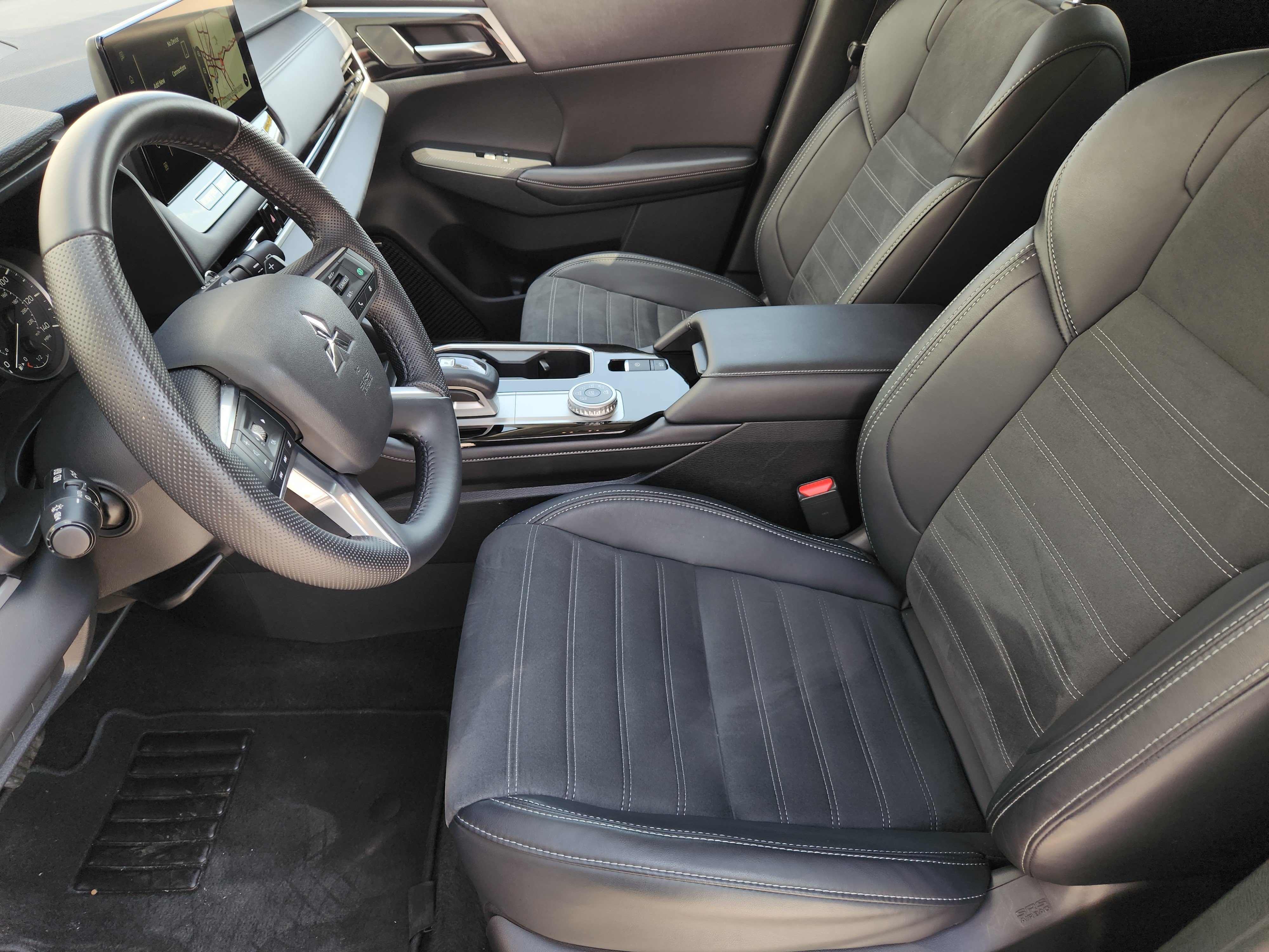 Used 2025 Mitsubishi Outlander SE AWD/4WD image 16