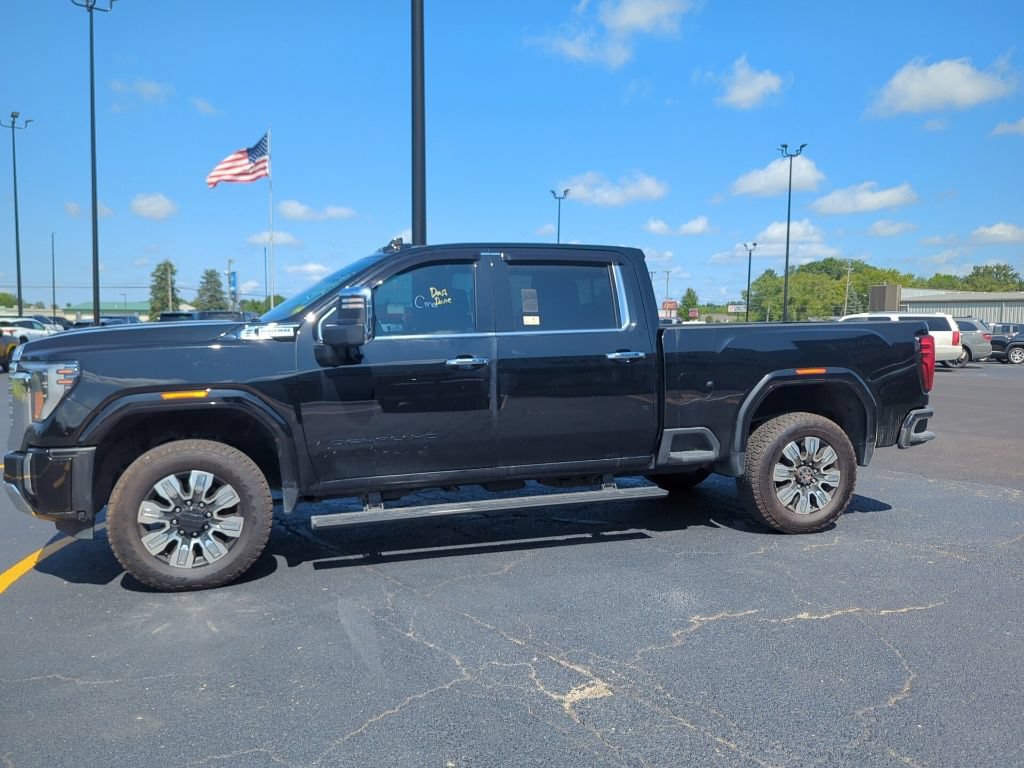 Used 2026 GMC Sierra 2500 Denali w/ Denali Reserve Package AWD/4WD image 3
