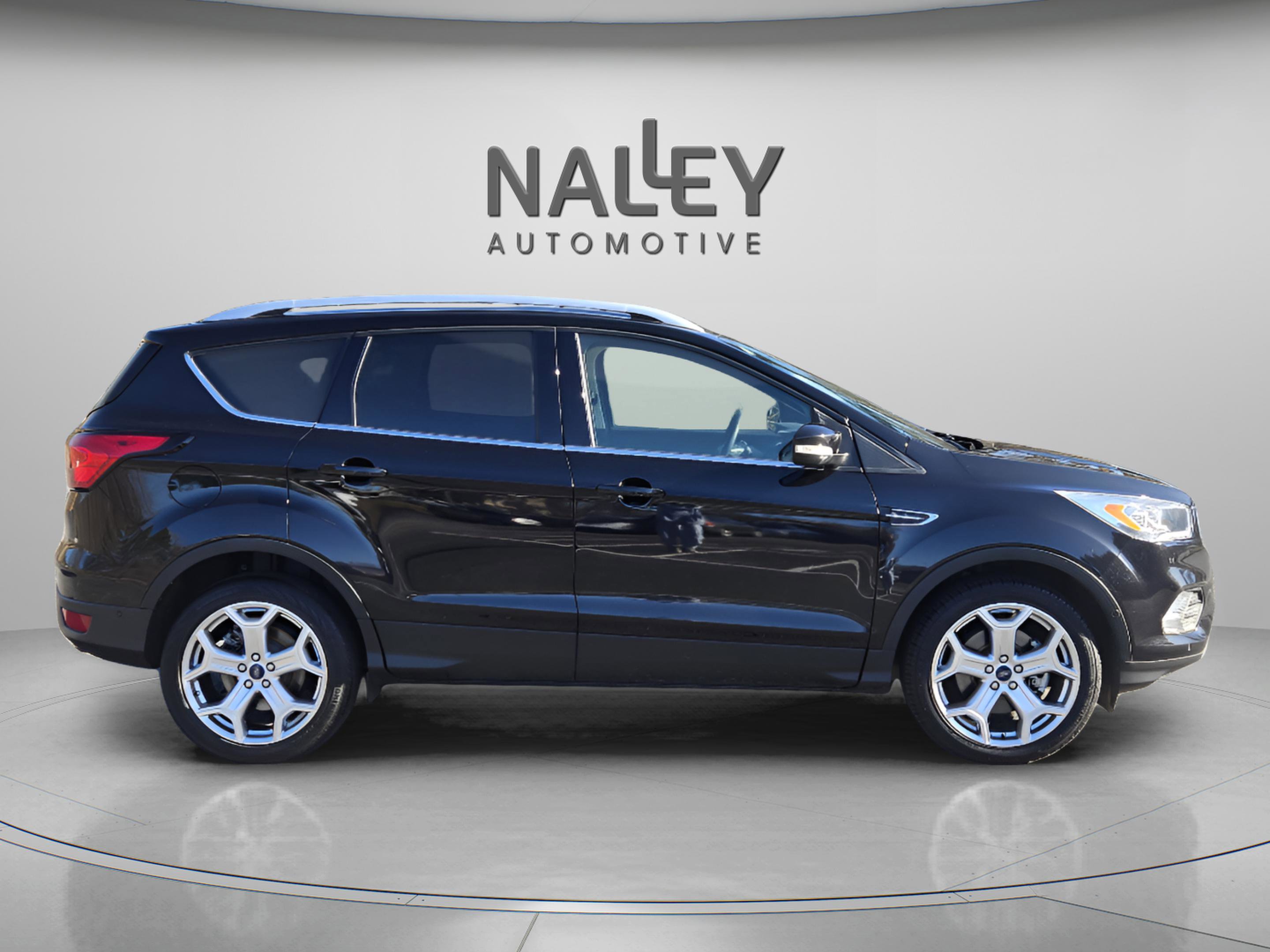 Used 2019 Ford Escape Titanium w/ U0J03 - Titanium Tow Package image 6