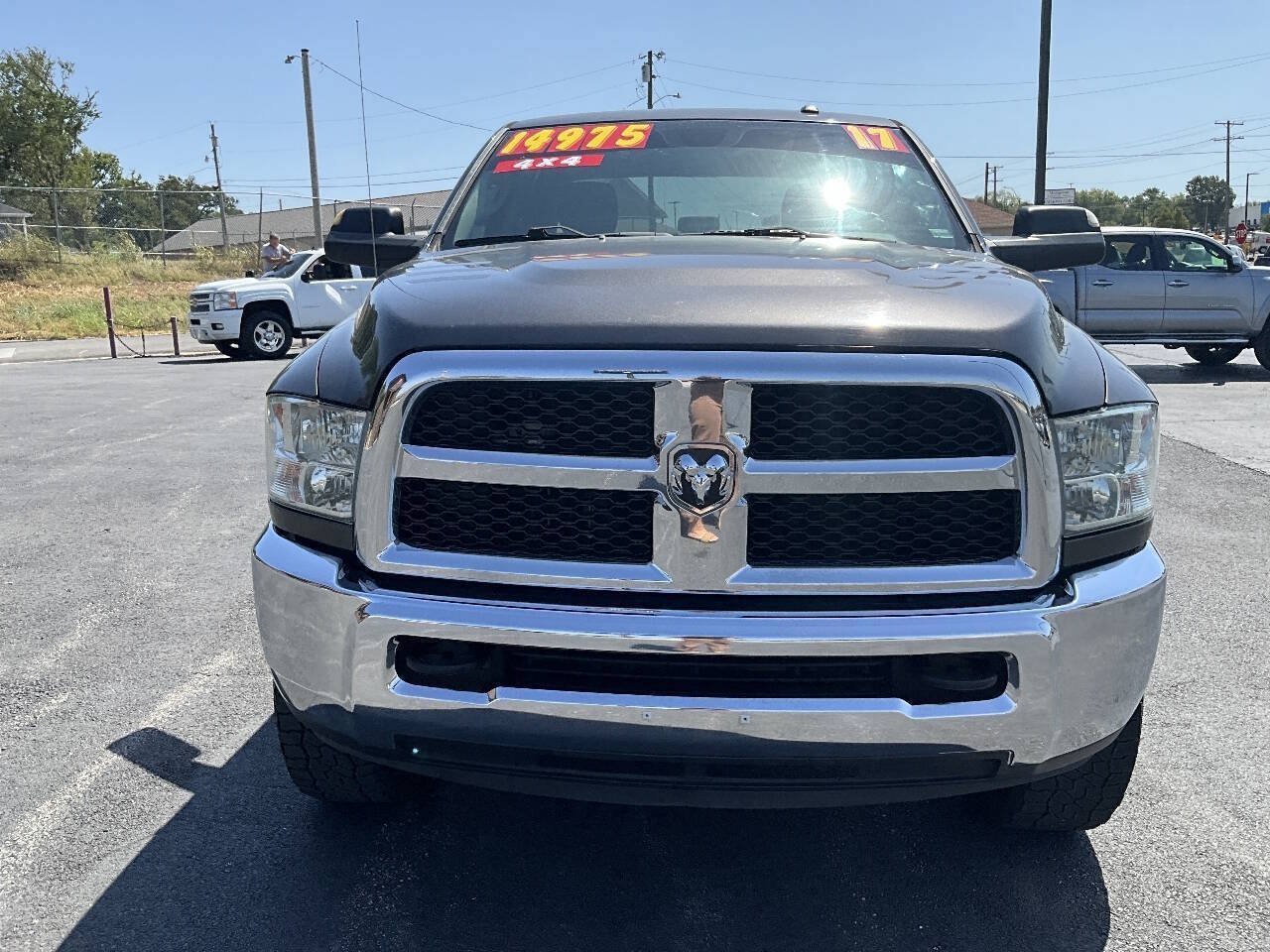 Used 2017 RAM 2500 Tradesman w/ Chrome Appearance Group AWD/4WD image 8