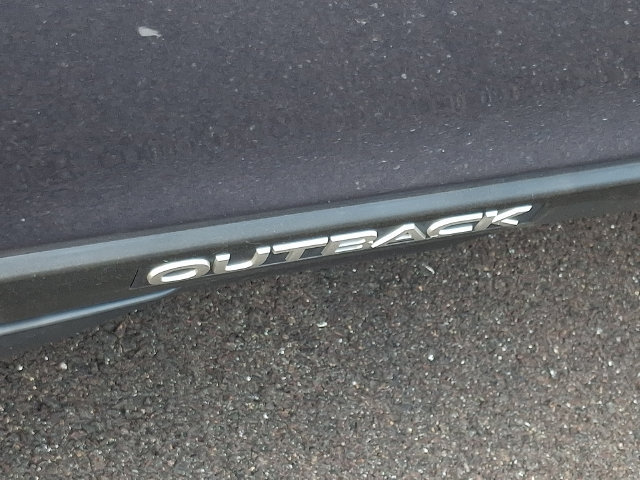 Used 2015 Subaru Outback 2.5i Premium AWD/4WD image 5