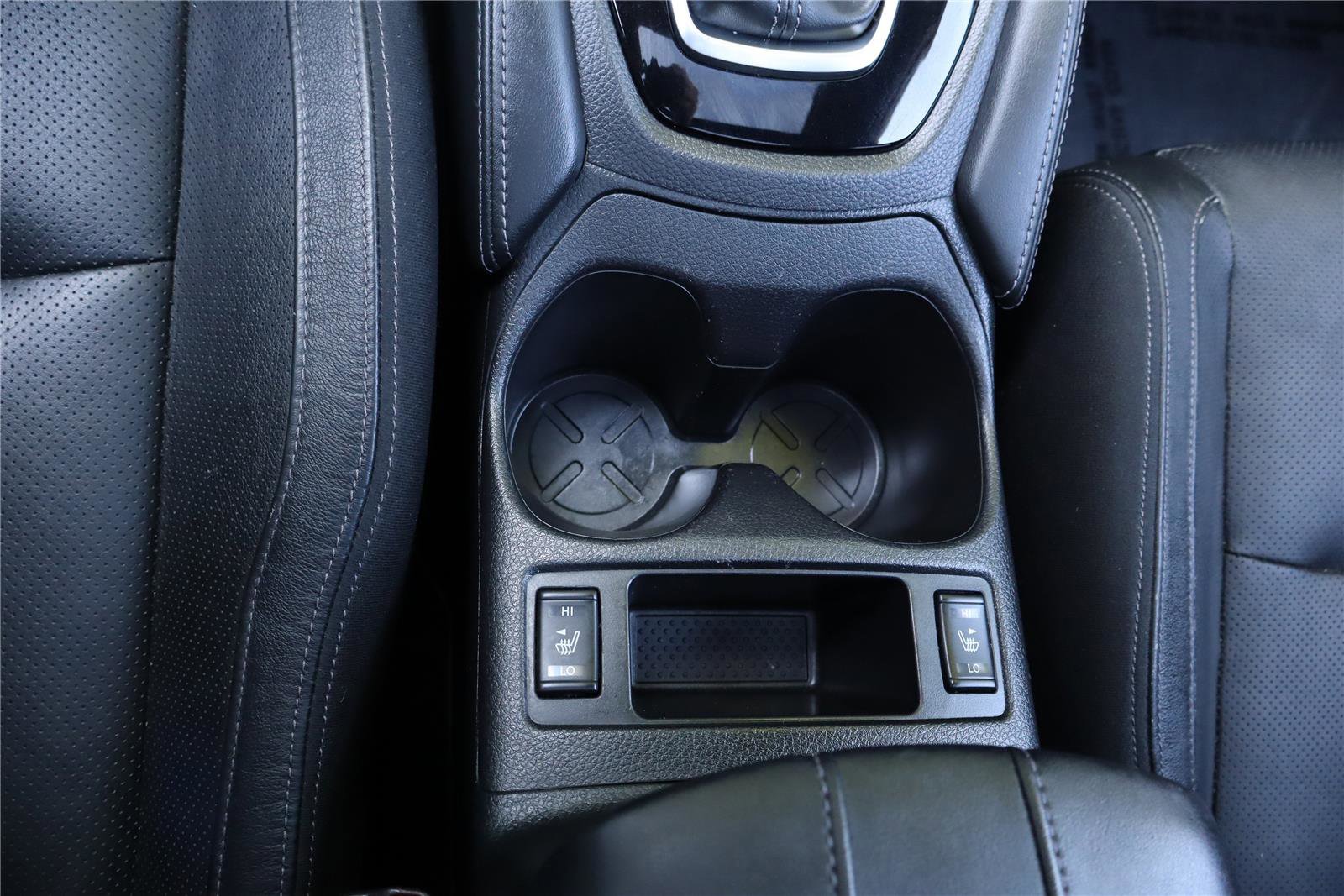 Used 2017 Nissan Rogue SL w/ SL Premium Package image 22