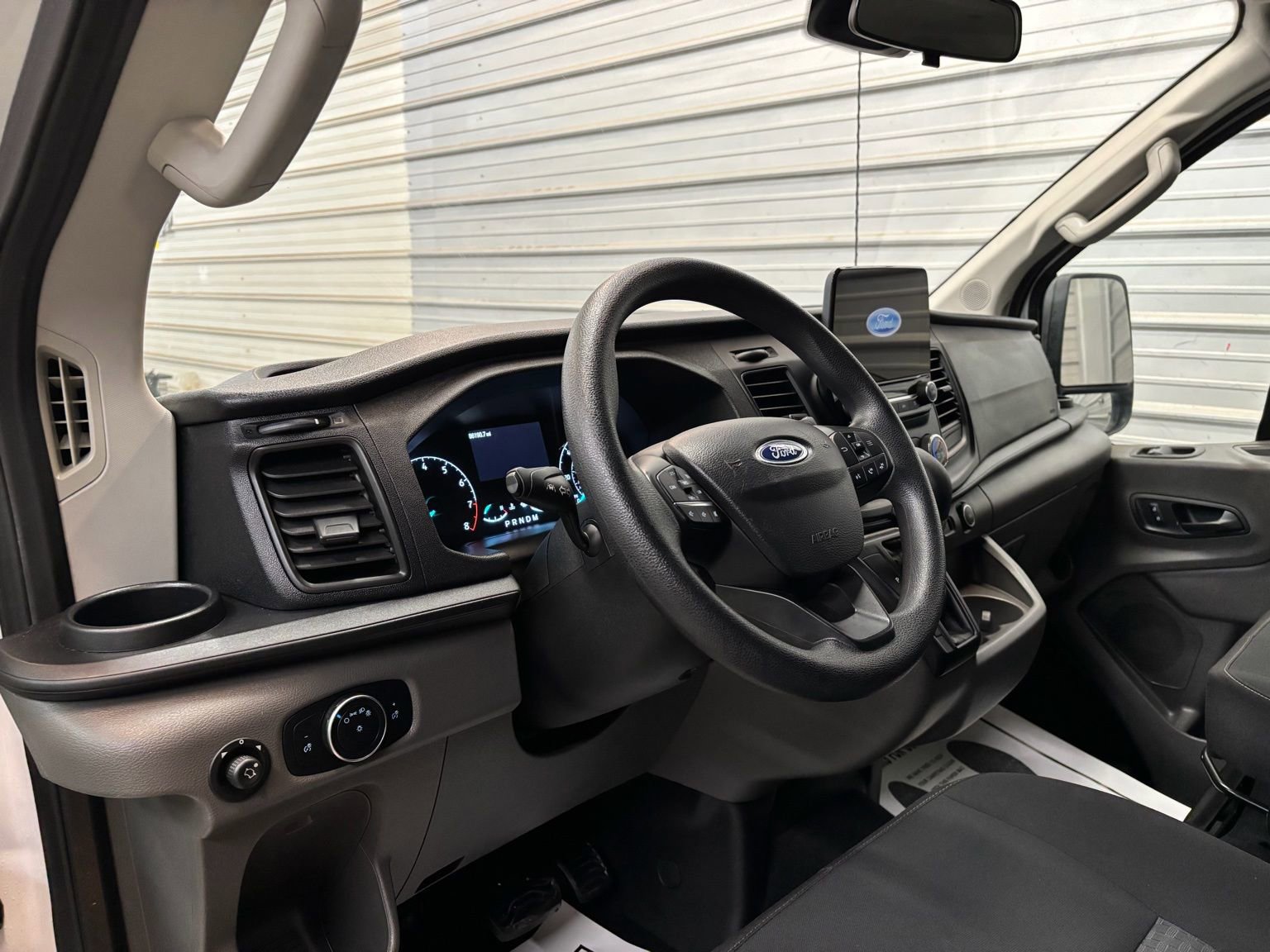 Used 2020 Ford Transit 150 XL image 10