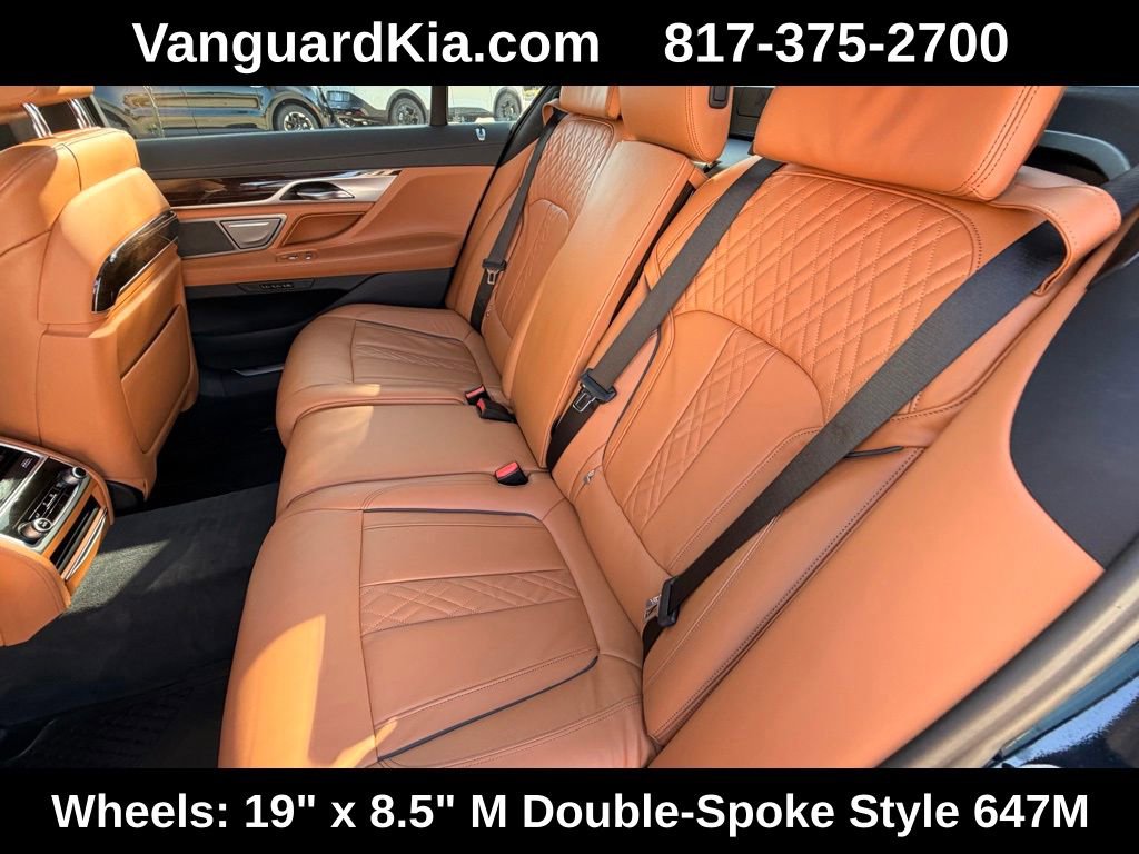 Used 2022 BMW 750i xDrive w/ M Sport Package AWD/4WD image 24
