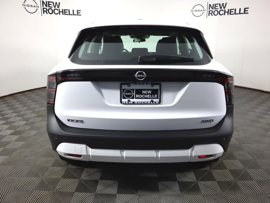 Certified 2025 Nissan Kicks S image 6