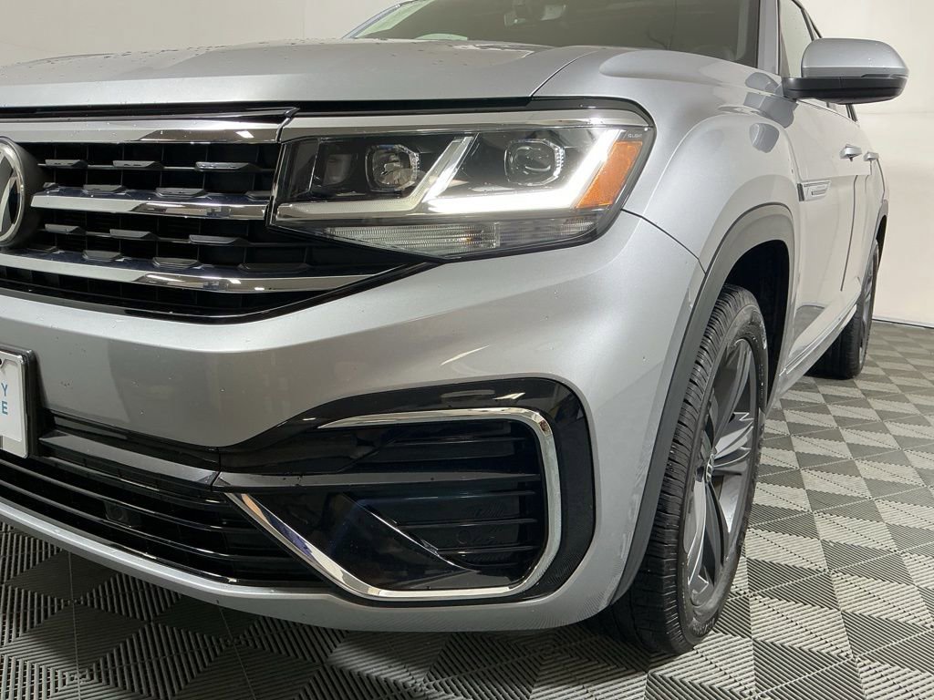 Used 2020 Volkswagen Atlas Cross Sport SE w/ Panoramic Sunroof Package image 11