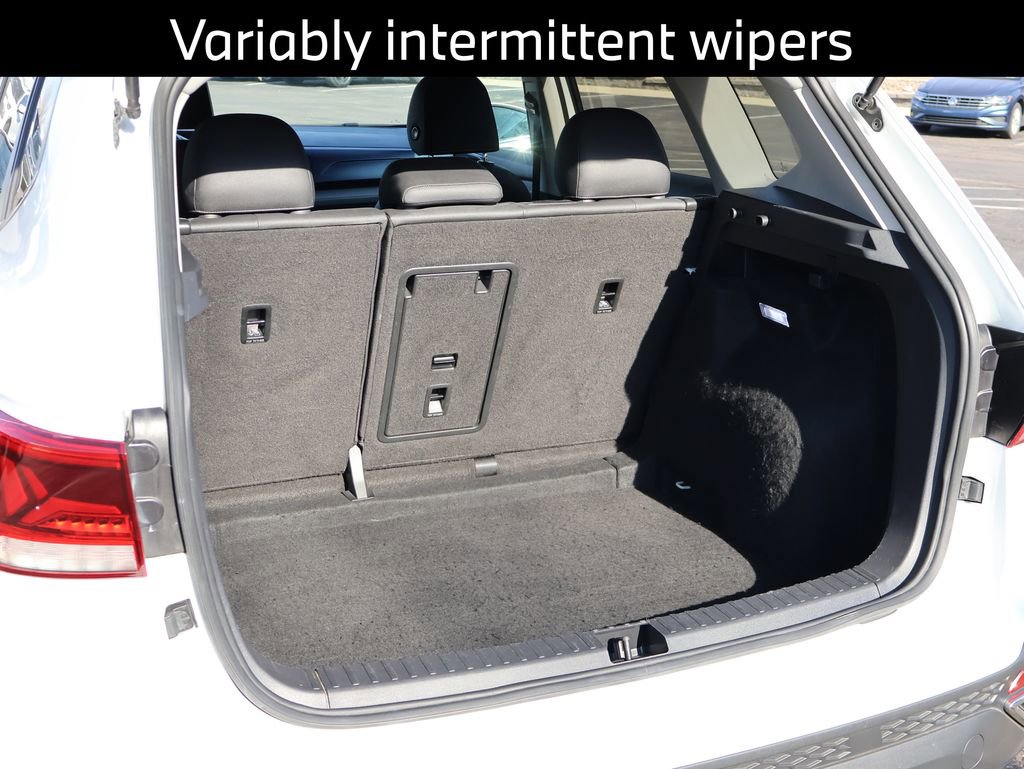 Certified 2024 Volkswagen Taos SE image 19