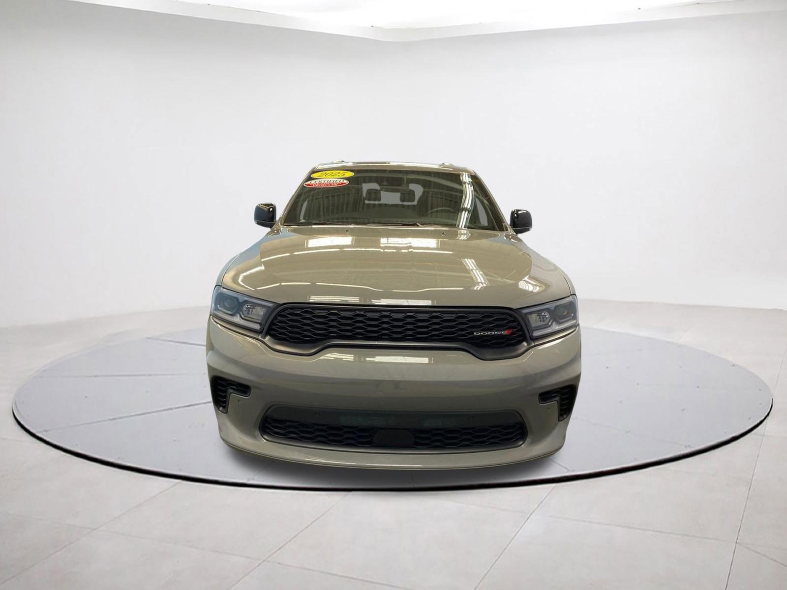 Used 2025 Dodge Durango GT AWD/4WD image 2