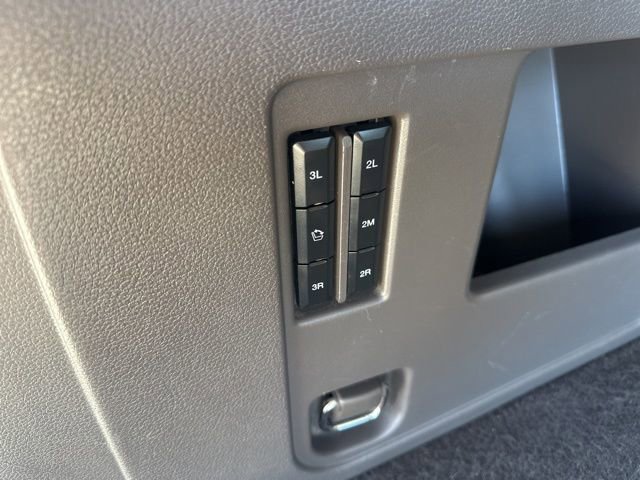 Used 2021 Ford Expedition XLT image 15