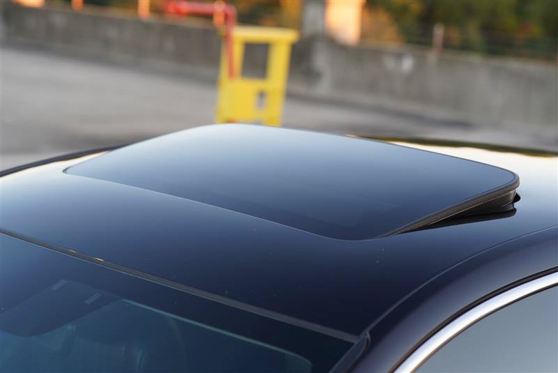 Used 2019 Honda Accord Touring image 26