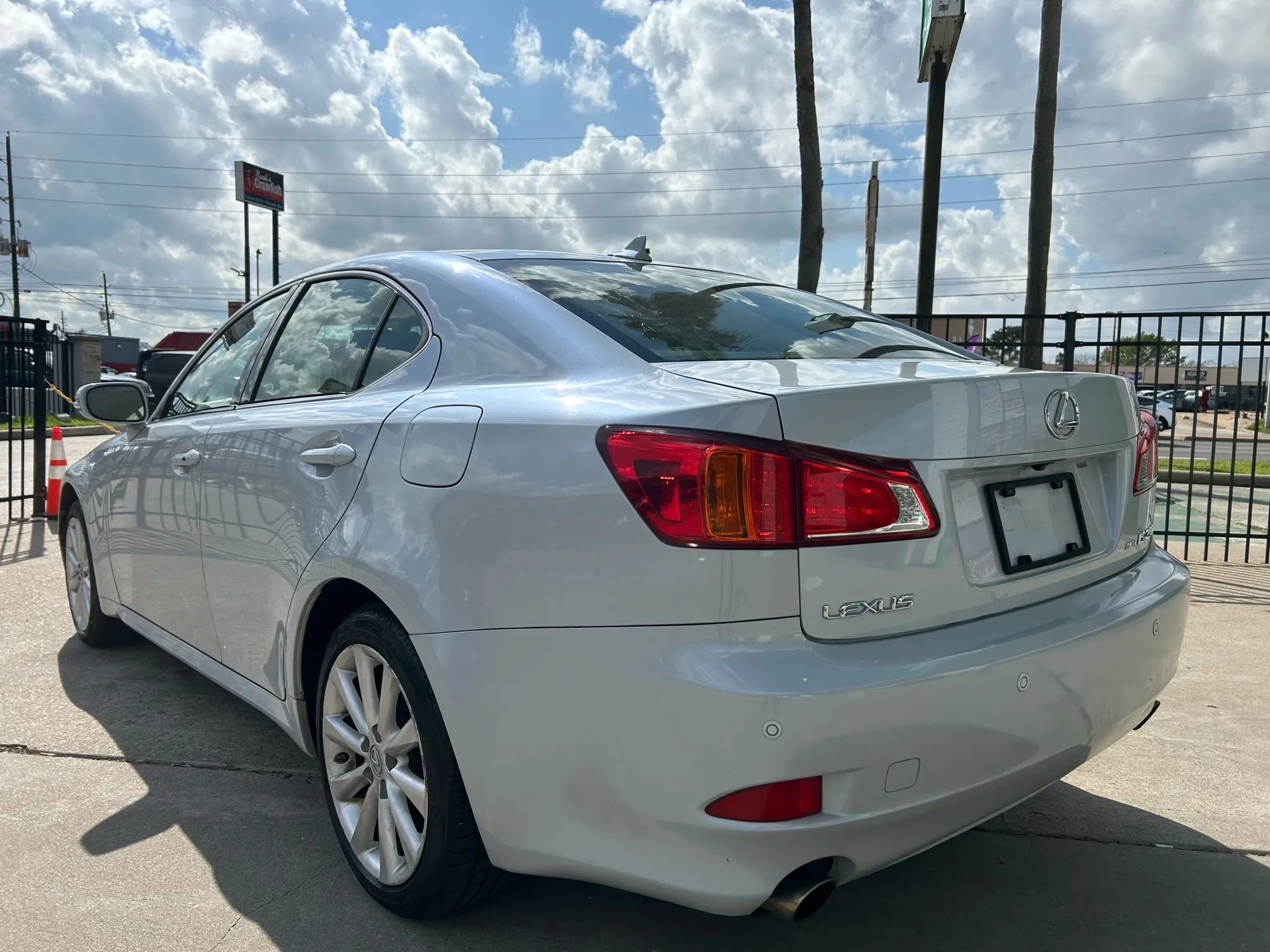Used 2009 Lexus IS 250 AWD image 4