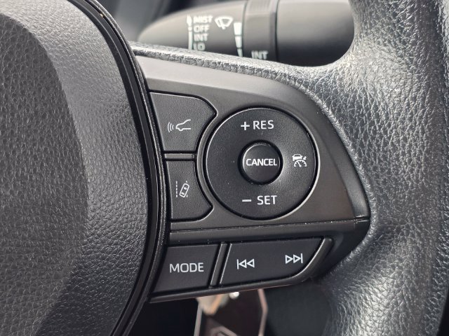 Used 2022 Toyota Corolla LE FWD image 27