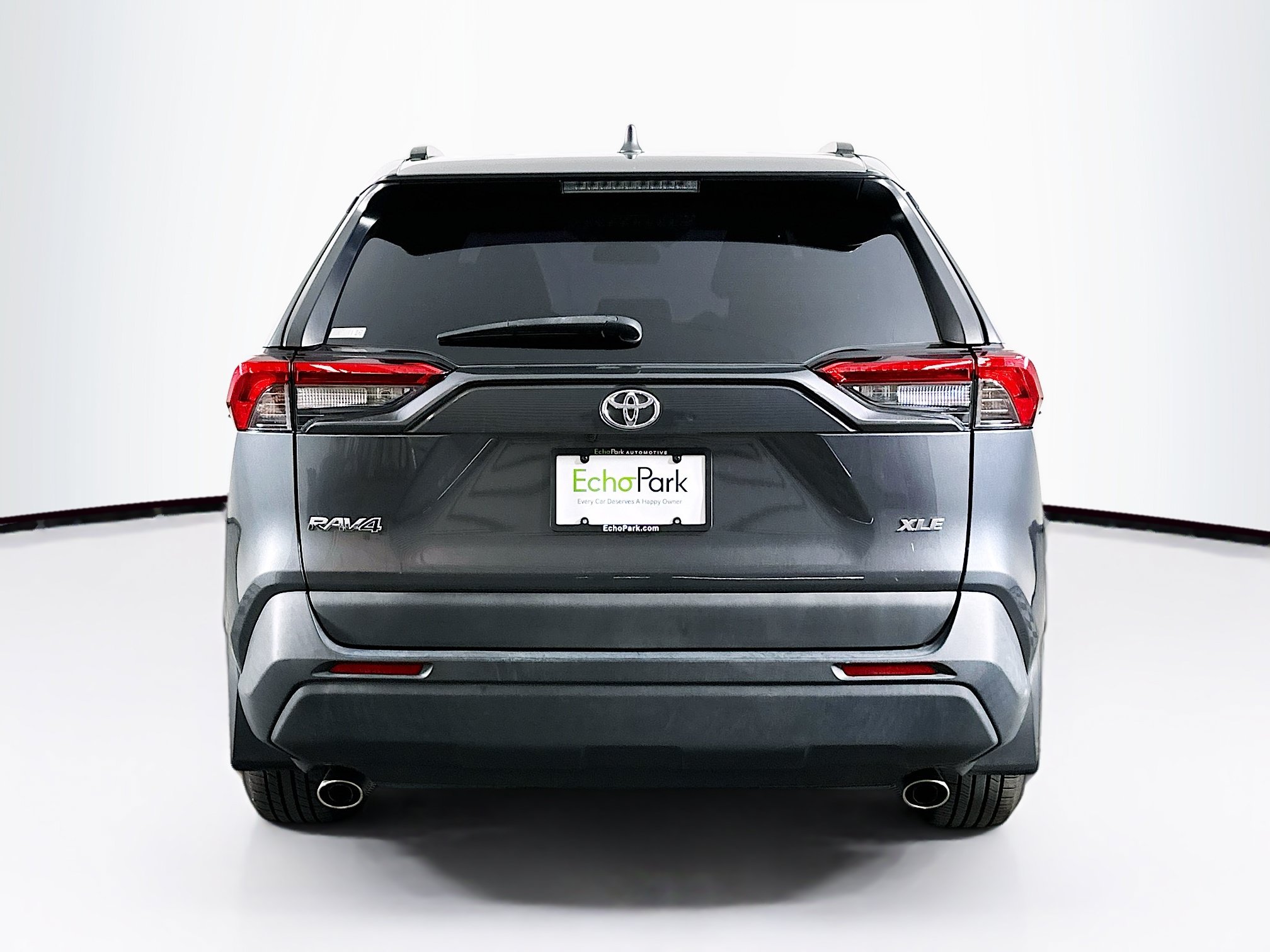 Used 2021 Toyota RAV4 XLE w/ XLE Grade Weather Package FWD image 7