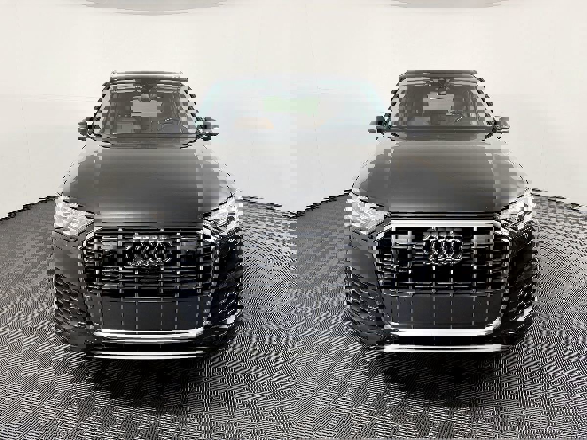 Used 2022 Audi Q7 Premium Plus w/ Premium Plus Package image 4