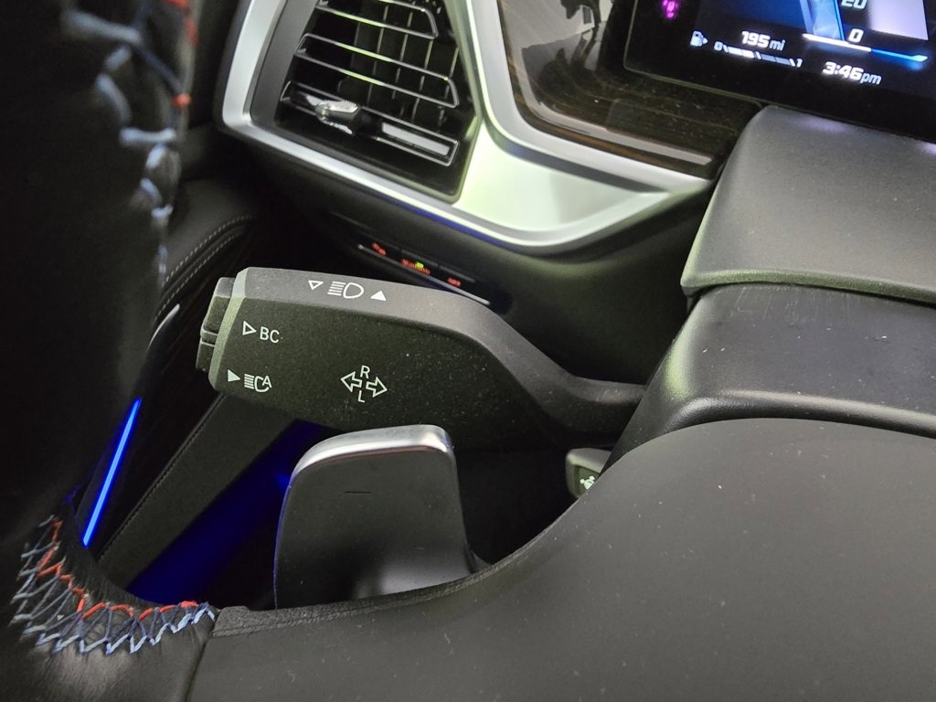 Certified 2024 BMW X7 M60i w/ Executive Package image 22