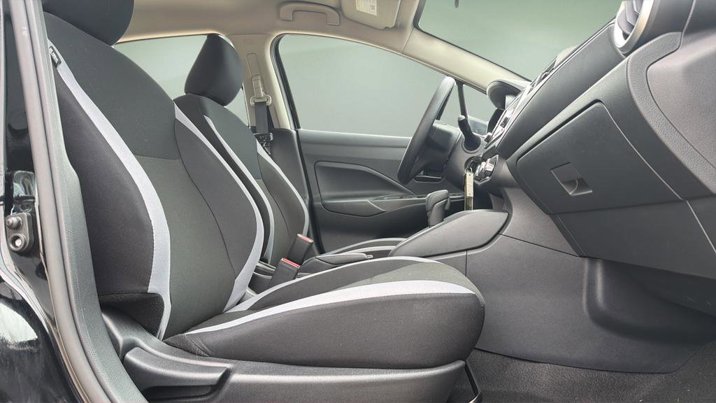 Used 2025 Nissan Versa S w/ Trunk Package FWD image 11