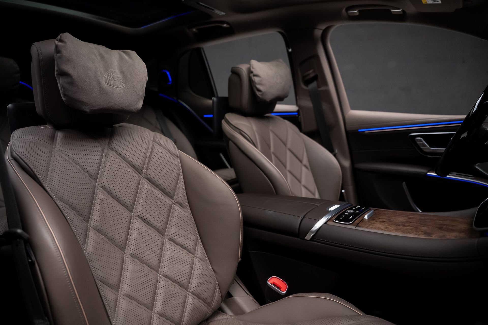 Used 2024 Mercedes-Benz Maybach EQS 680 4MATIC image 64