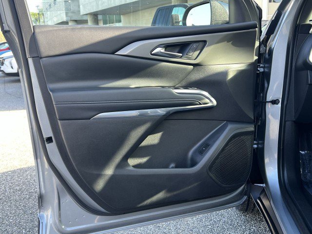 Used 2025 Chevrolet Traverse LT image 22