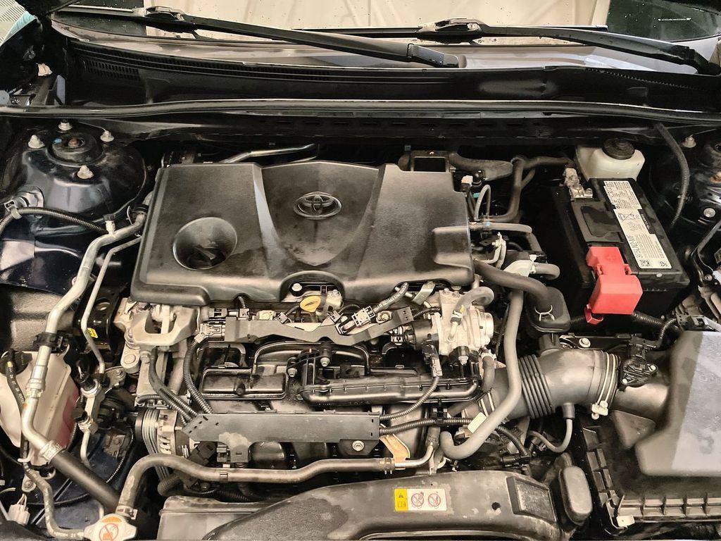 Used 2021 Toyota Camry SE w/ Cold Weather Package image 26